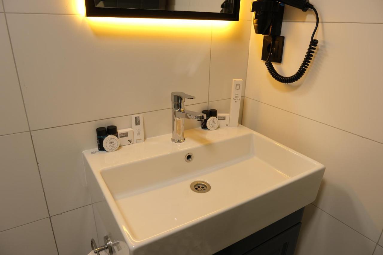 Park Hotel & Private Transportation Istanbul Airport-By Loft Arnavutkoy Zewnętrze zdjęcie